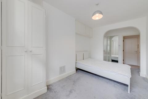 1 bedroom flat for sale, Warrington Crescent, Maida Vale, London