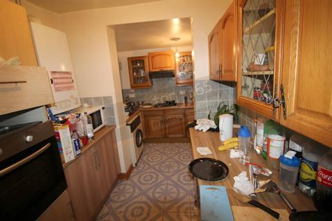 5 bedroom terraced house to rent, *£140pppw incl bills + two free large Papa John’s pizzas weekly (T+C’s apply)* Harrington Drive,  Nottingham