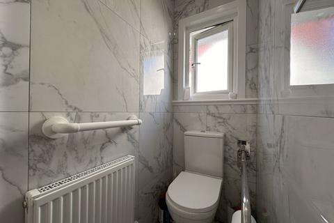 35 Farm Road, Edgware, HA8 9LS
