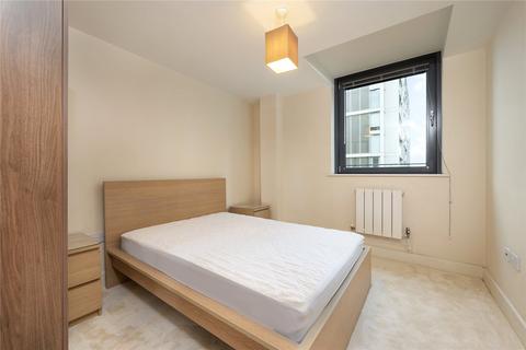 2 bedroom flat to rent, Millharbour, London