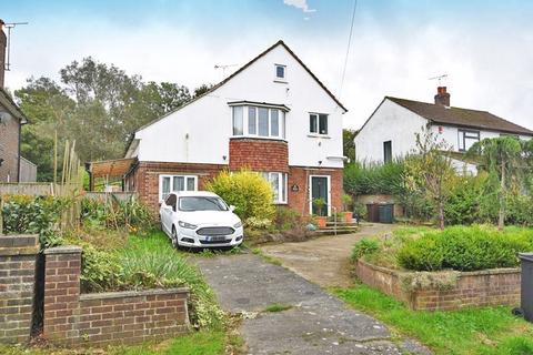 3 bedroom detached house for sale, Westwell Lane, Ashford