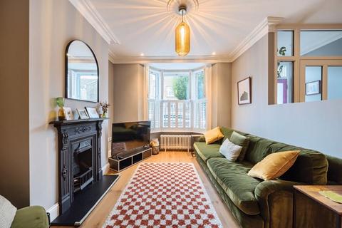 48 Lannoy Road, London, SE9 2BN