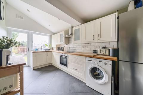 48 Lannoy Road, London, SE9 2BN