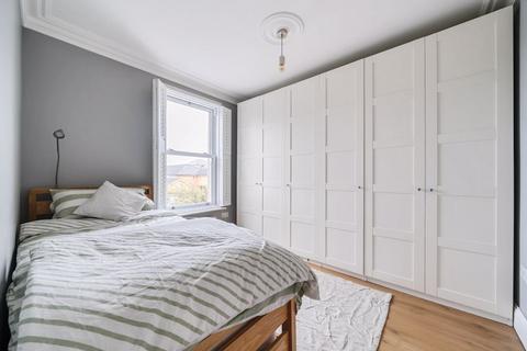 48 Lannoy Road, London, SE9 2BN