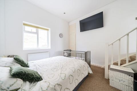 1 bedroom flat for sale, Gower Road, Fields House Gower Road, RH16