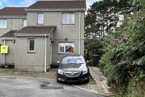 3 bedroom end of terrace house for sale, Highburrow Court, Redruth