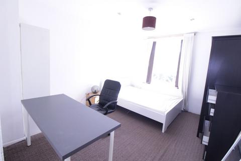 5 bedroom maisonette to rent, Euston, London NW1