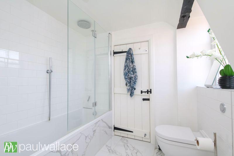 Bathroom / W.C.