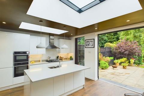 201 Abbey Road, Smethwick, B67 5NG
