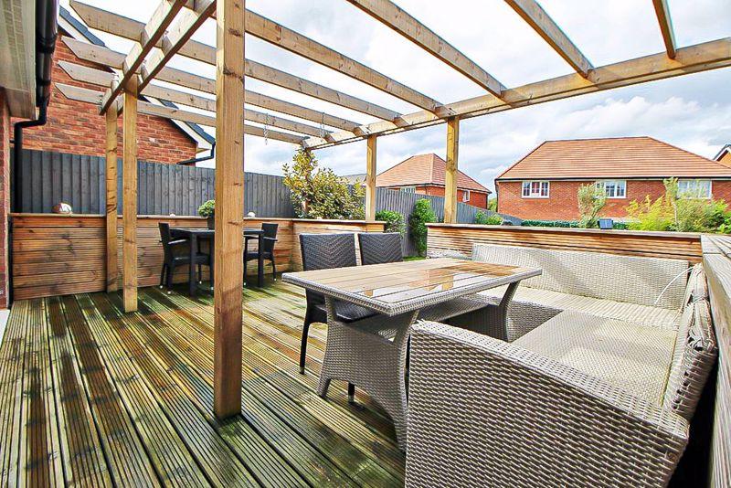 Rear decking area