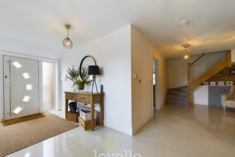 4 bedroom detached house for sale, Stable Mews, Tetney DN36