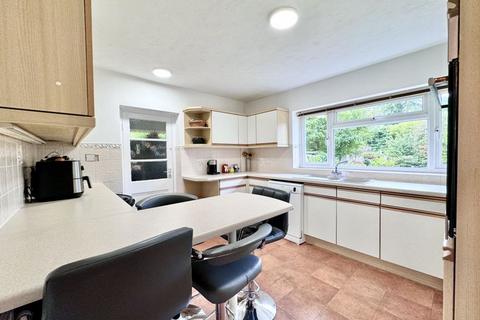 17 Chartwell Drive, Sutton Coldfield, B74 4NT