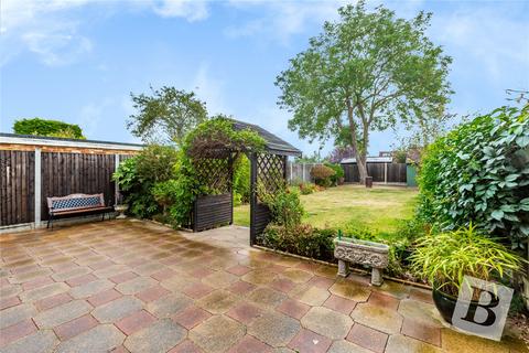 4 bedroom detached house for sale, Fourth Avenue, Wickford, Essex, SS11