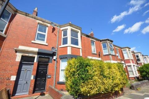 2 bedroom apartment to rent, Warton Terrace, Newcastle Upon Tyne NE6