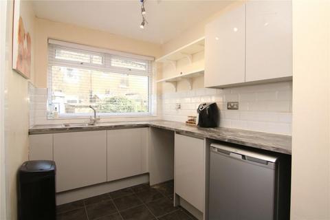 4 bedroom terraced house to rent, Bridge Terrace, Keighley BD20