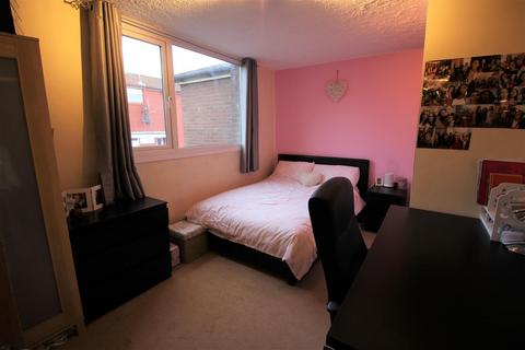 4 bedroom terraced house to rent, *£117ppp excl bills* Willoughby Street, Lenton, NG7 1SP