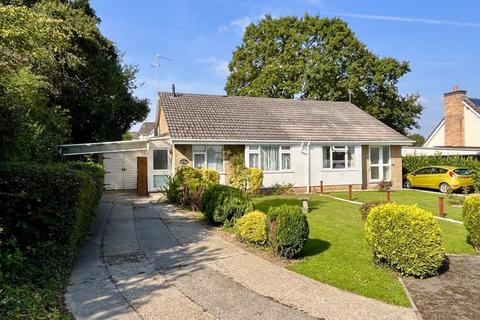 2 bedroom semi-detached bungalow for sale, Glanvill Avenue, Chard, Somerset TA20