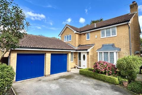 4 bedroom detached house for sale, Foxglove Way, Chard, Somerset TA20