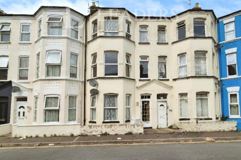 2 bedroom property to rent, Rodney Road, NR30