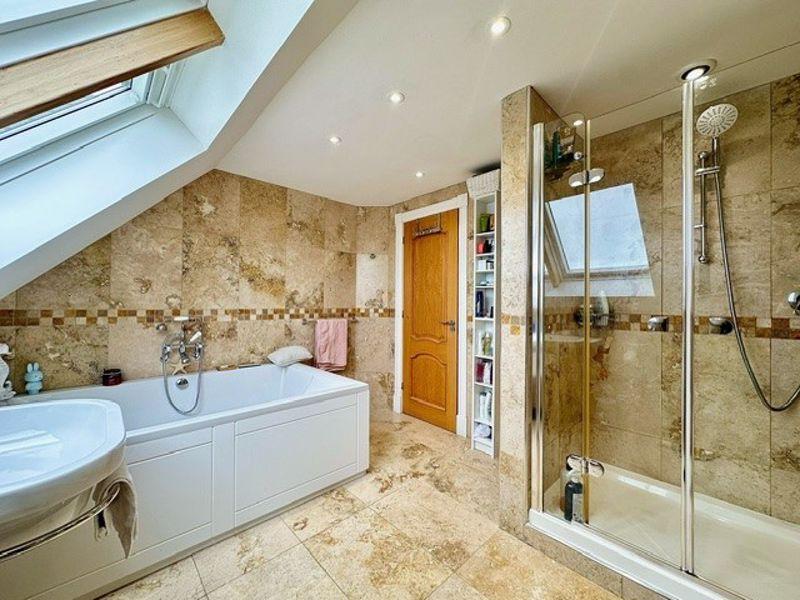 Photo 36