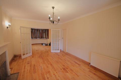 3 bedroom semi-detached house to rent, The Ridgeway, Harrow