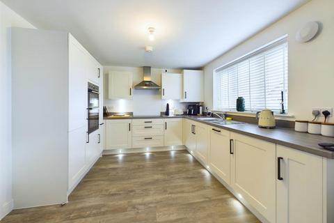 4 bedroom house for sale, Holland Drive, Shrewsbury