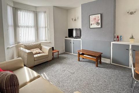 73 Oxford Road, Gloucester, GL1 3EE