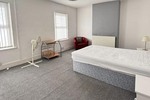 73 Oxford Road, Gloucester, GL1 3EE