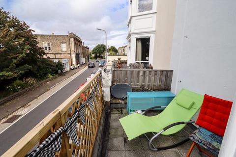 2 bedroom apartment for sale, Hill Road, Clevedon