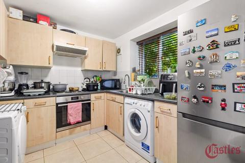 2 bedroom apartment for sale, Medici Court, Hillfield Avenue,  N8