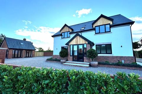 4 bedroom detached house to rent, Preston Wynne, Hereford