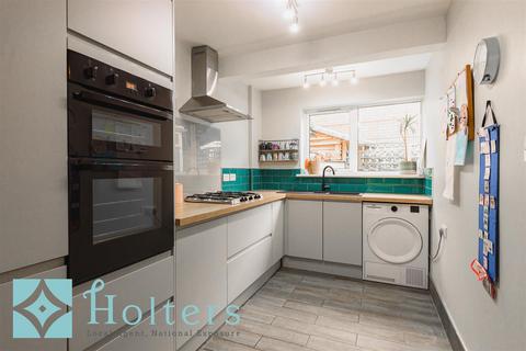 14 Mill Green, Knighton, LD7 1EE