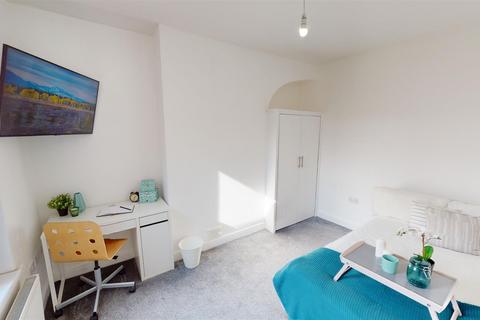 undefined, 5-Bed Student Home | Walk to NTU | Fully Refurbished | Bills Included
