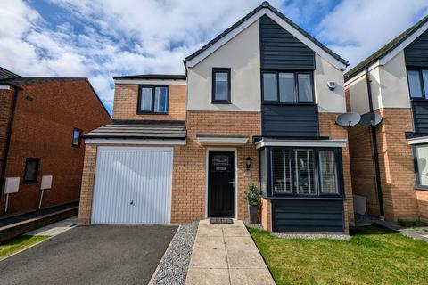 4 bedroom detached house for sale, St. Aloysius View, Hebburn, NE31