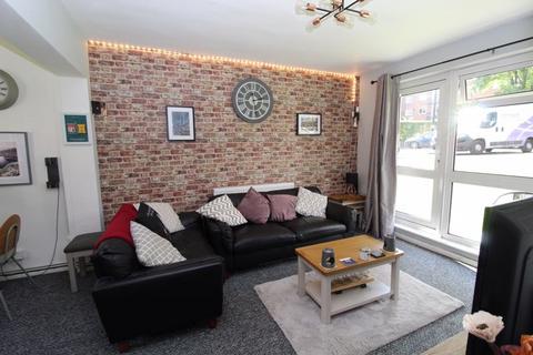 2 bedroom flat for sale, Townfield Gardens, Altrincham WA14