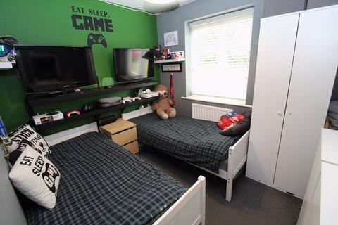 Apartment 11, 7 Pineacre Close, West Timperley, Altrincham, WA14 5YE