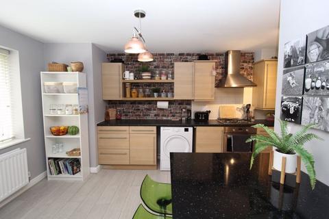 Apartment 11, 7 Pineacre Close, West Timperley, Altrincham, WA14 5YE