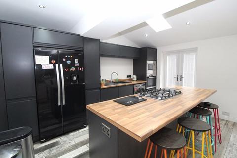 3 Bramble Walk, Manchester, M22 1AY