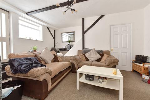 2 bedroom ground floor maisonette for sale, Victoria Street, Ventnor, Isle of Wight