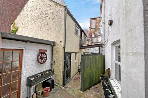 2 bedroom ground floor maisonette for sale, Victoria Street, Ventnor, Isle of Wight