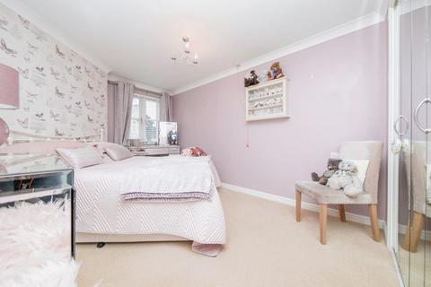 1 bedroom retirement property for sale, St. Marys Fields, Colchester CO3