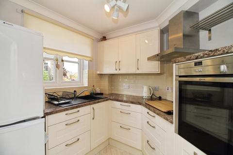 1 bedroom retirement property for sale, St. Marys Fields, Colchester CO3
