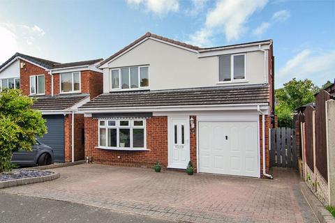18 Terry Close, Lichfield, WS13 7EJ