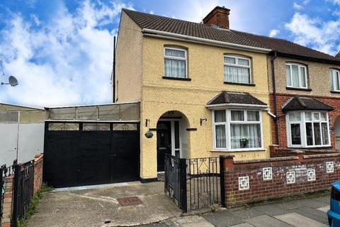 3 bedroom semi-detached house for sale, Bedford MK40