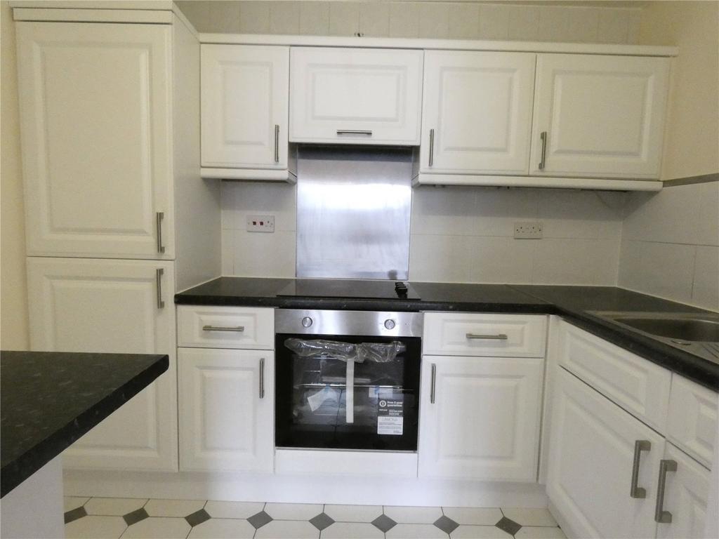 Princess Court, Marine Road, Colwyn... 2 bed apartment to rent £700