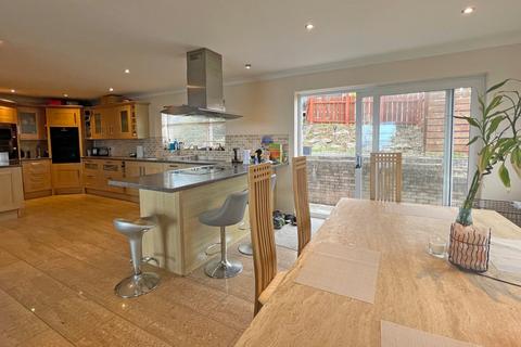 6 bedroom detached house for sale, Glan Y Don Parc, Bull Bay, Amlwch, Sir Ynys Mon, LL68