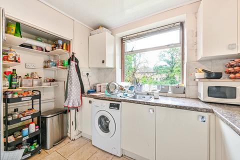 3 bedroom flat for sale, Alwyne Square, Islington, London, N1