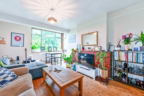 3 bedroom flat for sale, Alwyne Square, Islington, London, N1