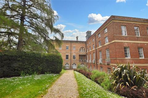 1 bedroom apartment for sale, St. Josephs Field, Taunton, TA1