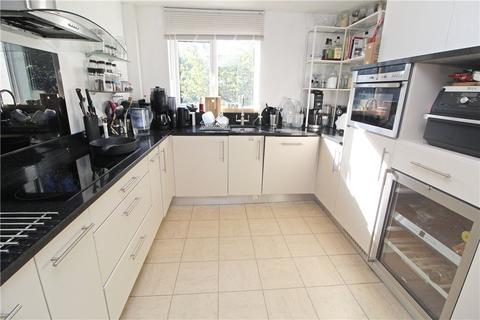 2 bedroom duplex for sale, Jeeves Close, Peartree Bridge, Milton Keynes